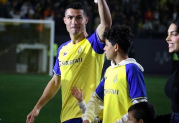 乐鱼电竞官网-严益唯：C罗重蹈德罗巴覆辙？