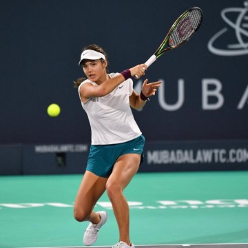 乐鱼电竞app下载-拉杜卡努与本西奇前教练试训 休赛季以来苦练体能